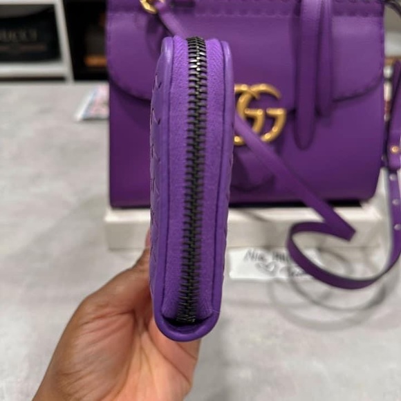 🦄 Bottega Veneta Wallet 💜 - Picture 2 of 9